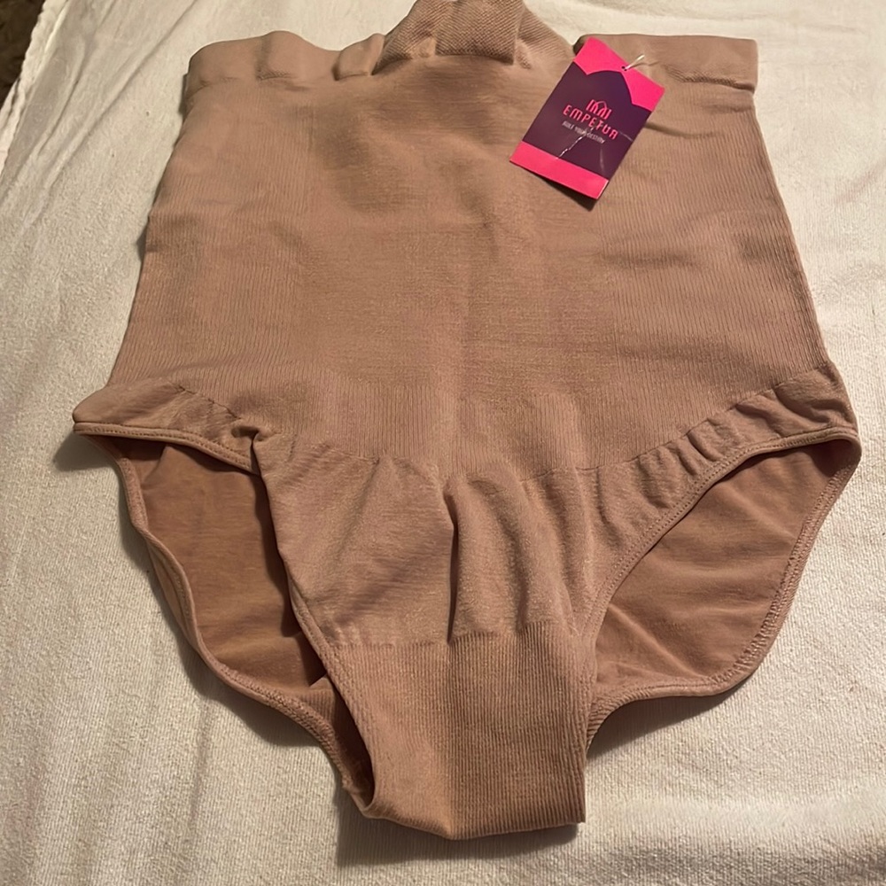 XL-XXL shaper panty NWT